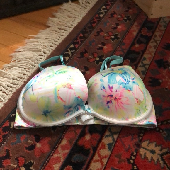 Victoria's Secret Other - Tropical push up bra